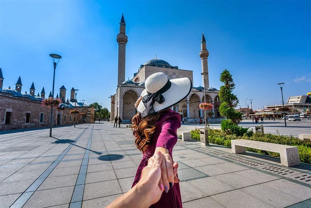 قص الأشفار الخارجية