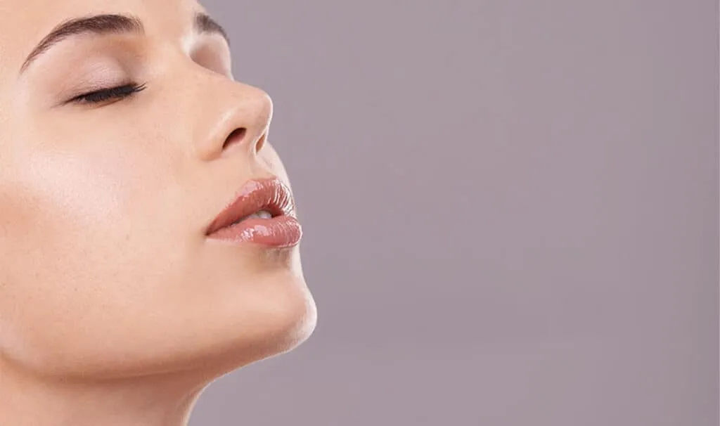 تجميل الأنف بالخيوط الذهبية